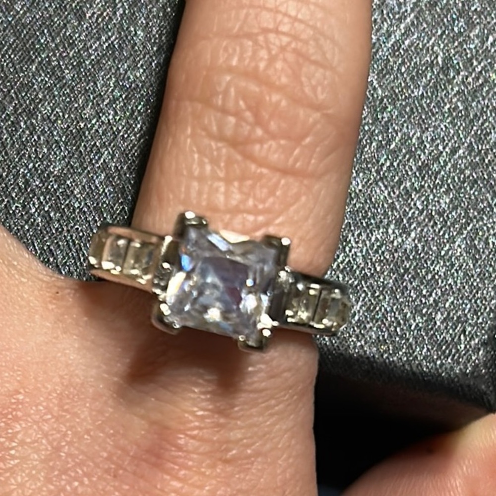 Silver and White Ring with Square-Cut Gemstone